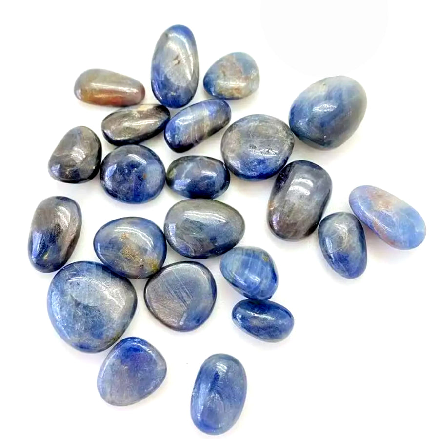 Sapphire Tumble Stone – Your Pocket of Wisdom & Clarity – polished tumble stone for crystal healing and meditation