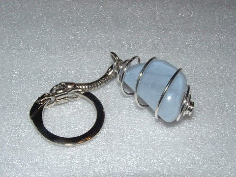Blue Lace Agate Spiral Tumble Stone Cage Keyring – polished tumble stone for crystal healing and meditation