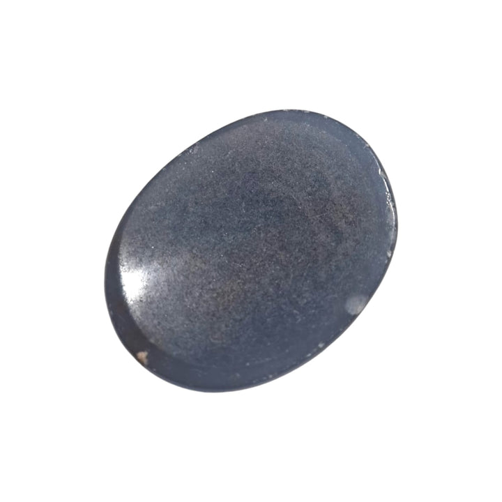 GeoFossils Angelite Worry Stone – smooth, oval-shaped, pale blue stone for calmness and spiritual connection, ideal for Throat and Third Eye Chakras, and associated with the Water and Air elements.