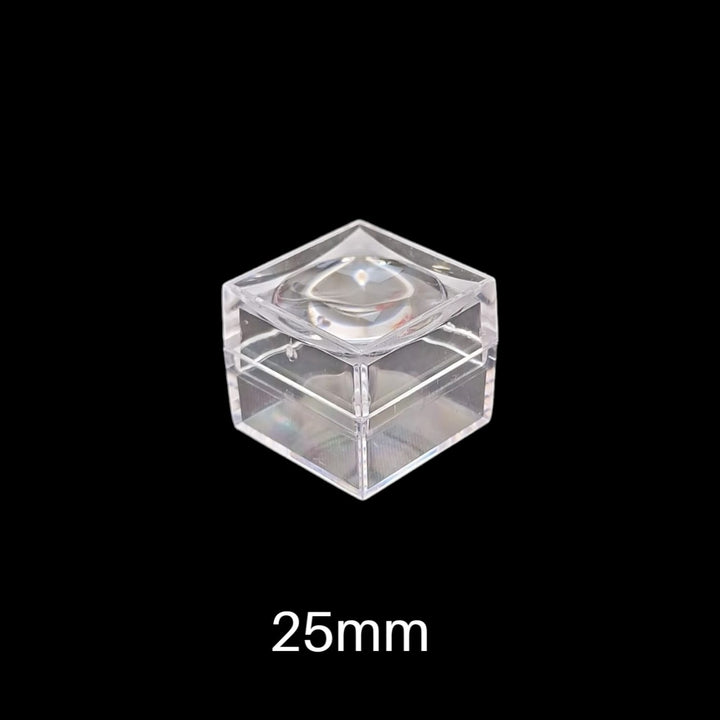 GeoFossils 25mm clear mineral display box with built-in magnifying lid, designed for viewing and storing small crystal or mineral specimens with enhanced detail.