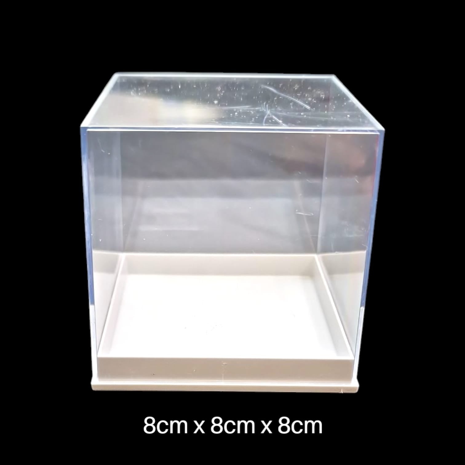 GeoFossils Protect and showcase your mineral collection with clear plastic specimen boxes, available in various sizes. Ideal for crystal collectors, dealers, and enthusiasts.