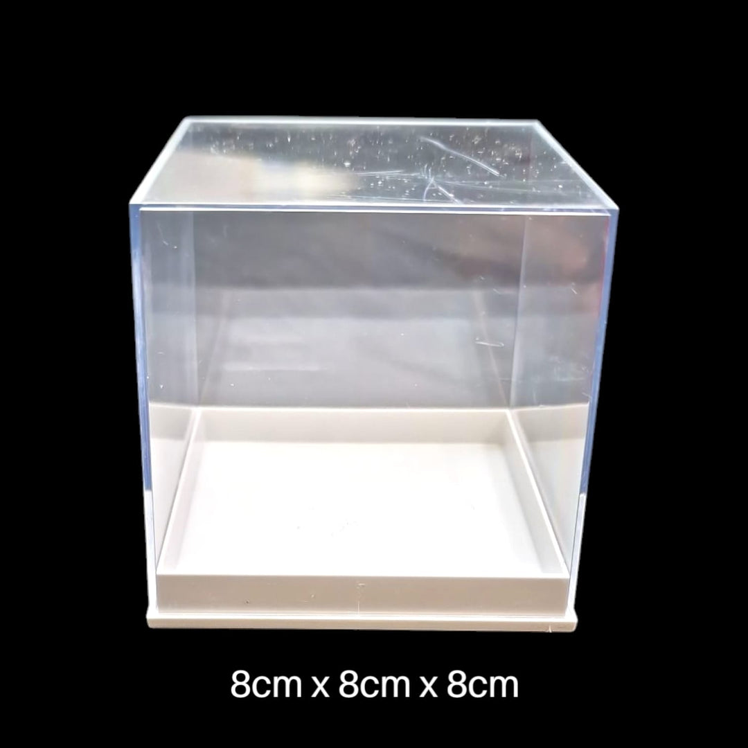 GeoFossils Protect and showcase your mineral collection with clear plastic specimen boxes, available in various sizes. Ideal for crystal collectors, dealers, and enthusiasts.