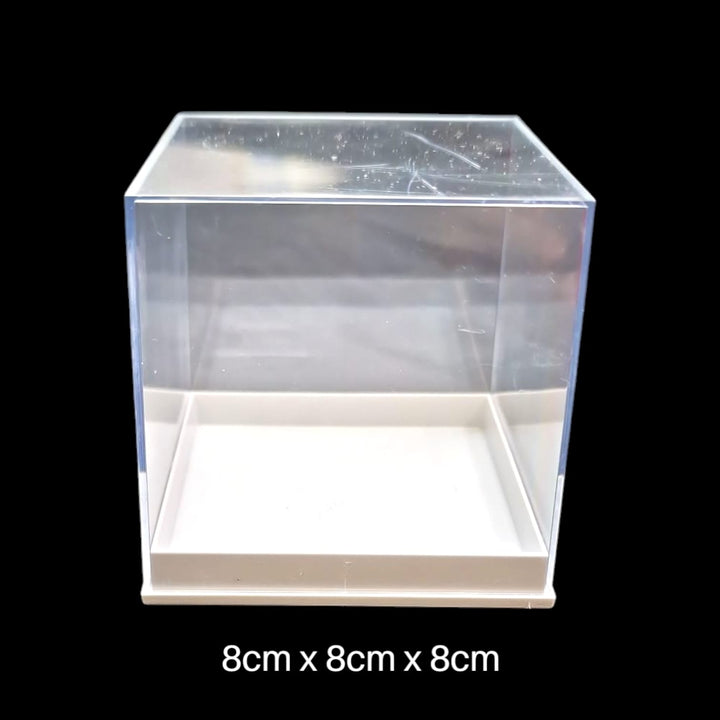 GeoFossils Protect and showcase your mineral collection with clear plastic specimen boxes, available in various sizes. Ideal for crystal collectors, dealers, and enthusiasts.