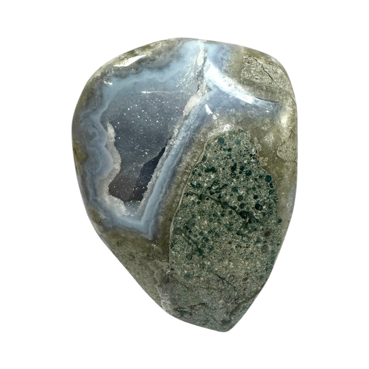 Blue Lace Agate Geode – Calming Crystal for Communication & Emotional Balance