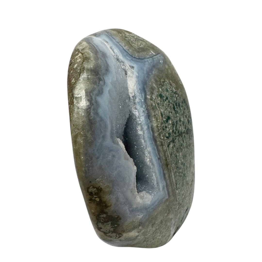 Blue Lace Agate Geode – Calming Crystal for Communication & Emotional Balance