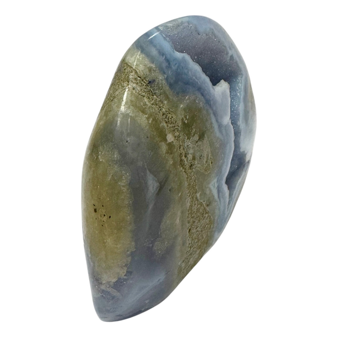 Blue Lace Agate Geode – Calming Crystal for Communication & Emotional Balance