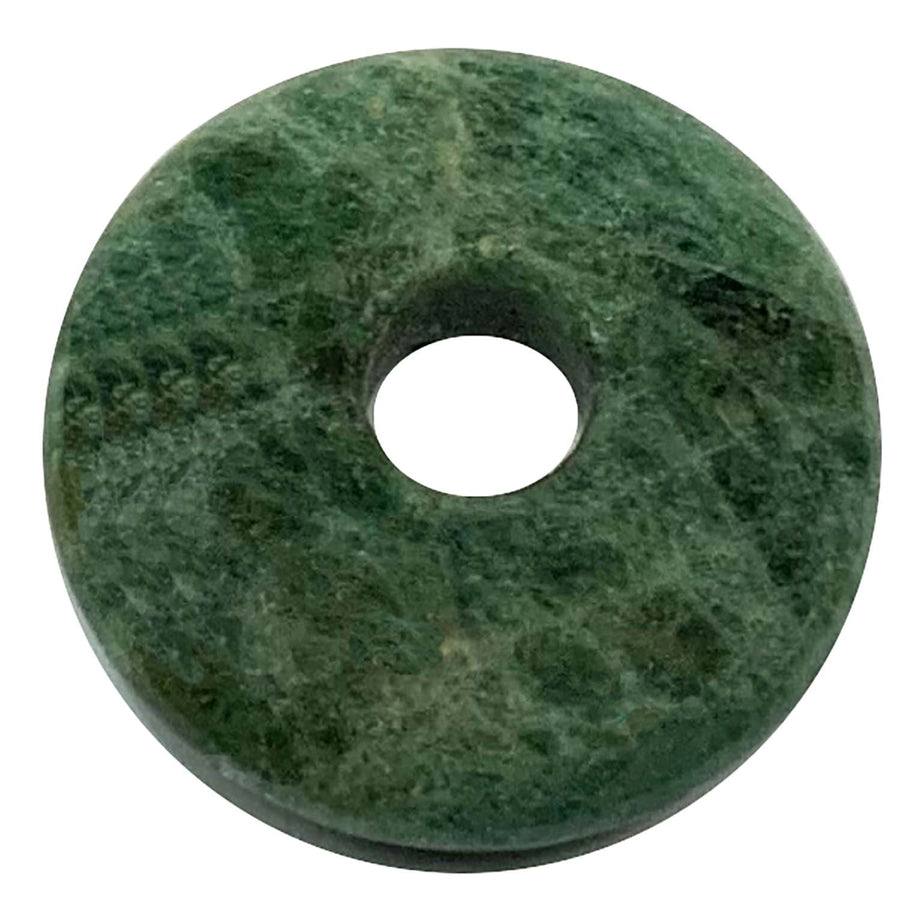 Green Apatite Munay Ki Pi Donut by GeoFossils – smooth, circular green stone, perfect for emotional healing, heart-centred transformation, and connecting with the Heart Chakra in Andean spiritual practices.