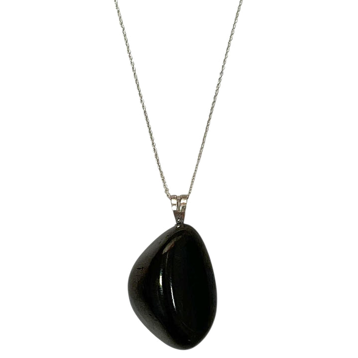 Jet pendant with deep black tones set in hallmarked sterling silver – crystal necklace for grounding, emotional healing and psychic protection
