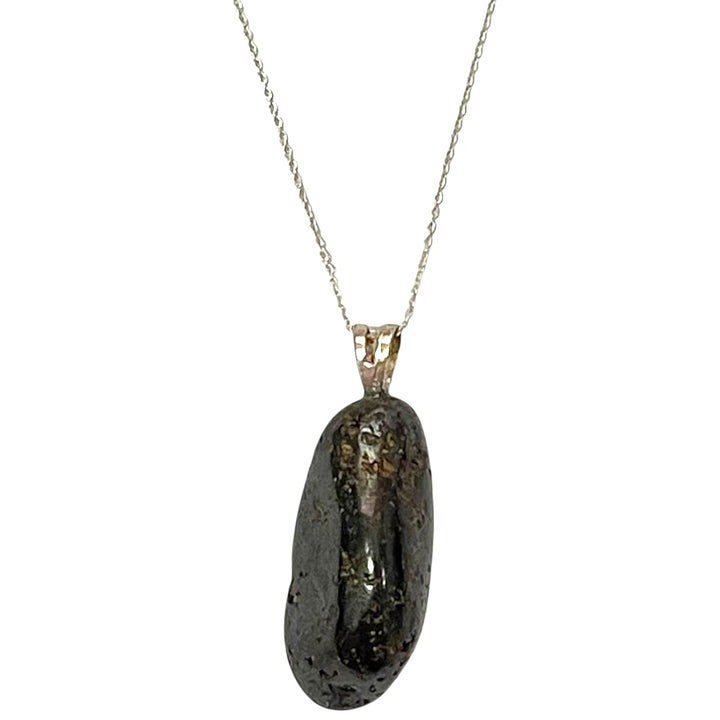 Magnetite pendant with metallic black shine set in hallmarked sterling silver – crystal necklace for grounding, energetic attraction and balance