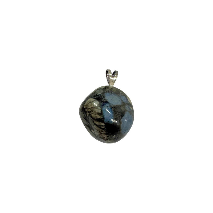 GeoFossils Que Sera Sterling Silver Pendant – Brazilian multi-coloured Que Sera crystal in sterling silver setting – calming and balancing jewellery – handmade in the UK