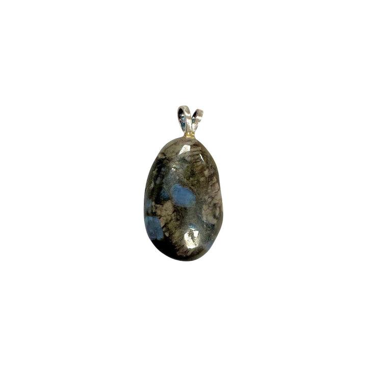 GeoFossils Que Sera Sterling Silver Pendant – Brazilian multi-coloured Que Sera crystal in sterling silver setting – calming and balancing jewellery – handmade in the UK