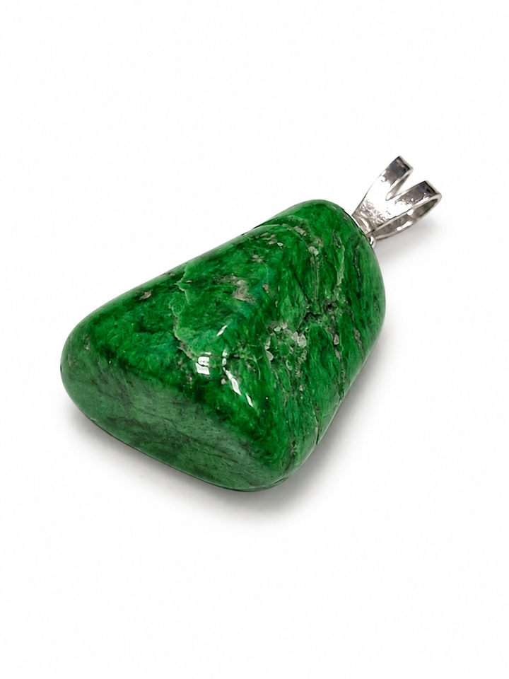 Natural Maw Sit Sit gemstone pendant set in sterling silver jewellery setting