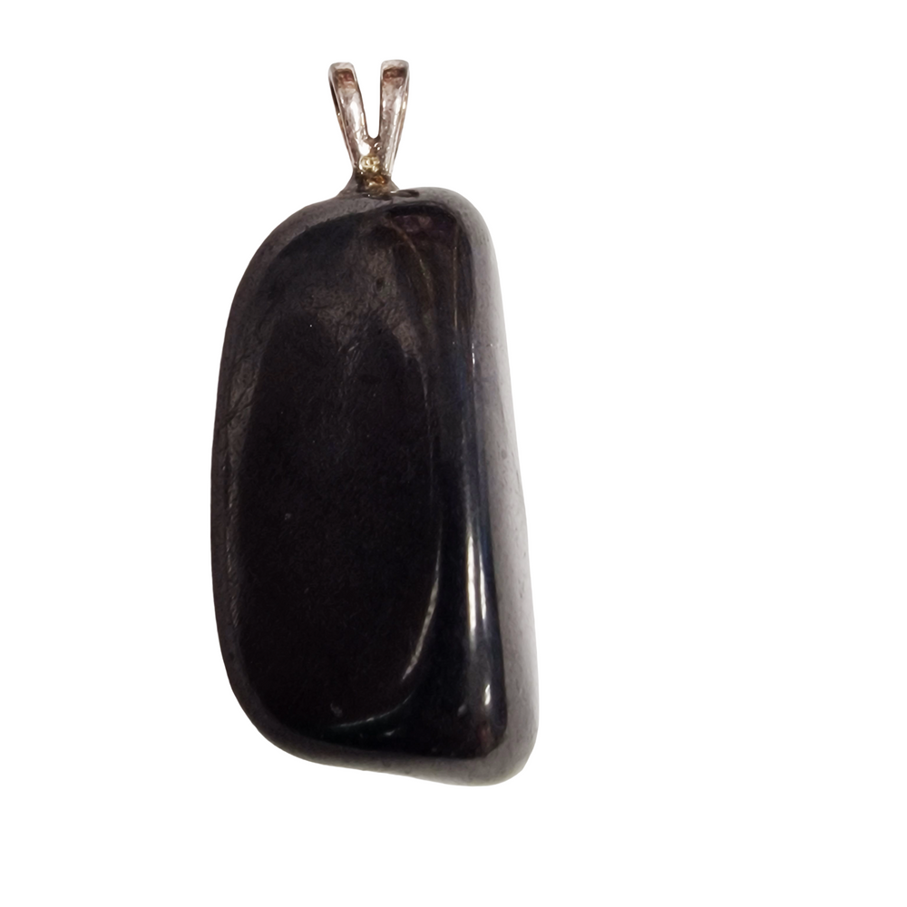 GeoFossils Shungite Sterling Silver Pendant – Russian black protective crystal in sterling silver – grounding, EMF protection, and purification jewellery – handmade in the UK.