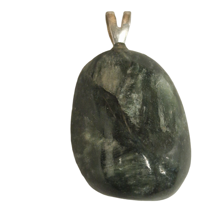 GeoFossils Seraphinite Sterling Silver Pendant – Russian green gemstone with silver feather patterns – heart healing and spiritual connection jewellery – handmade in the UK.